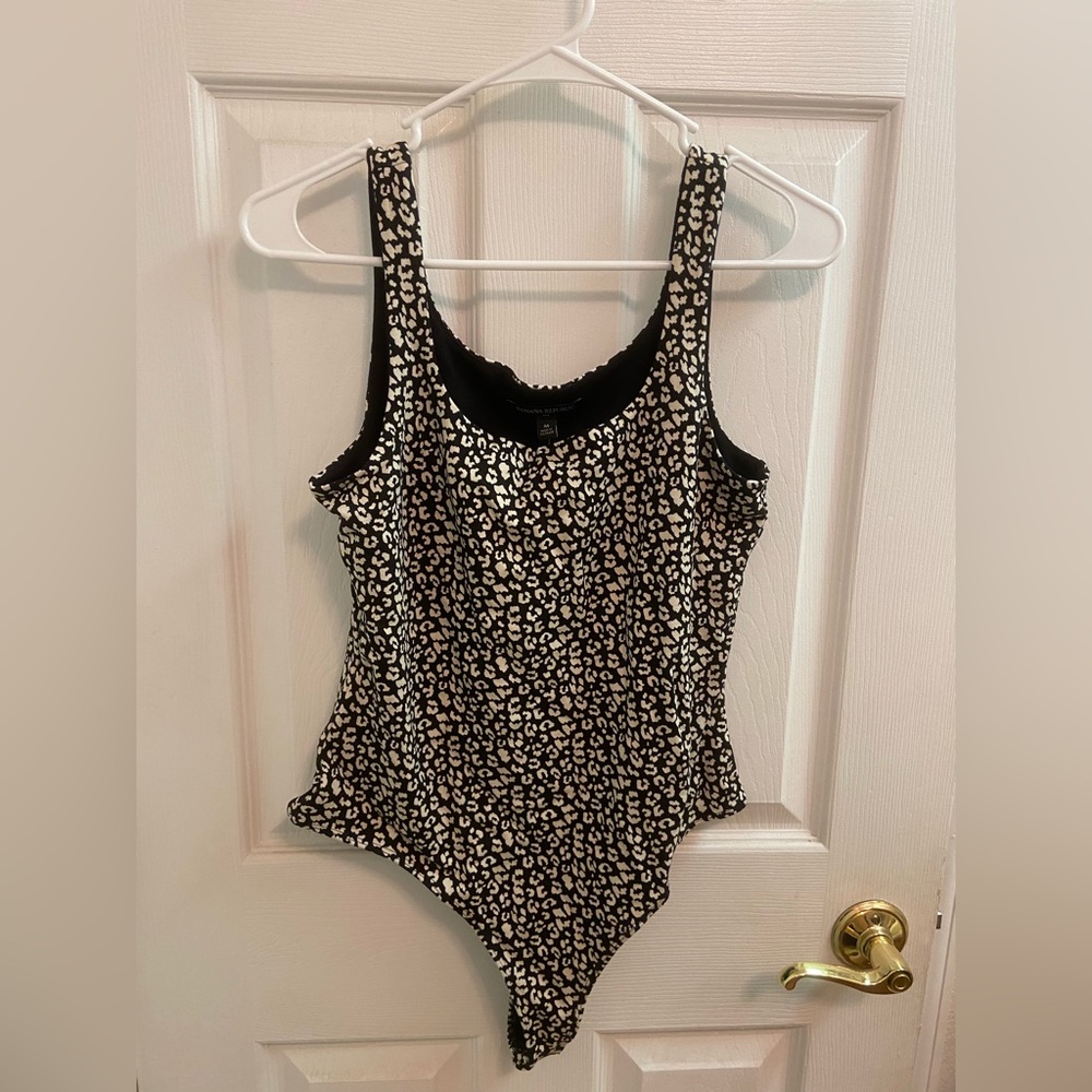 Banana Republic cheetah Print Body suit